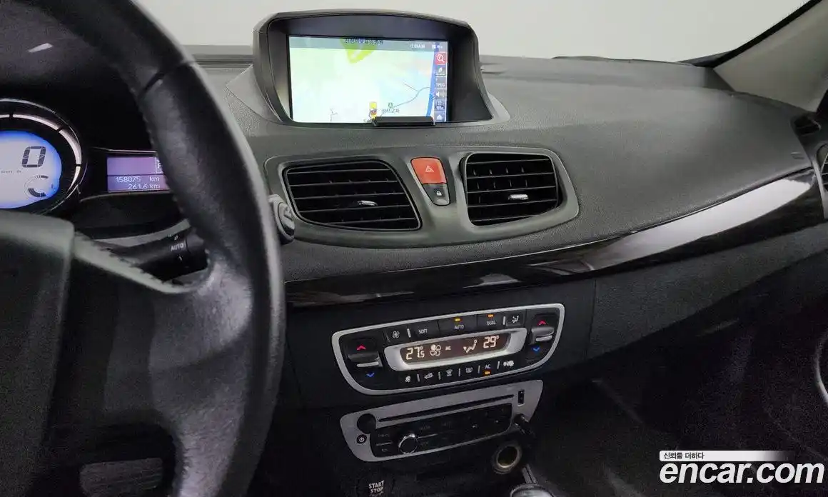 Renault SM3 2014 1.6 Автомат в Москве № 242821, фото 18