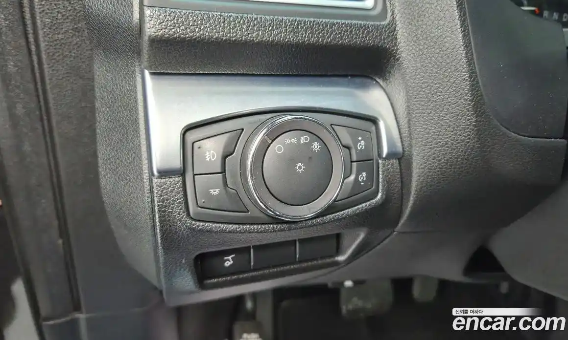 Ford Explorer 2019 2.3 Автомат в Москве № 255642, фото 14