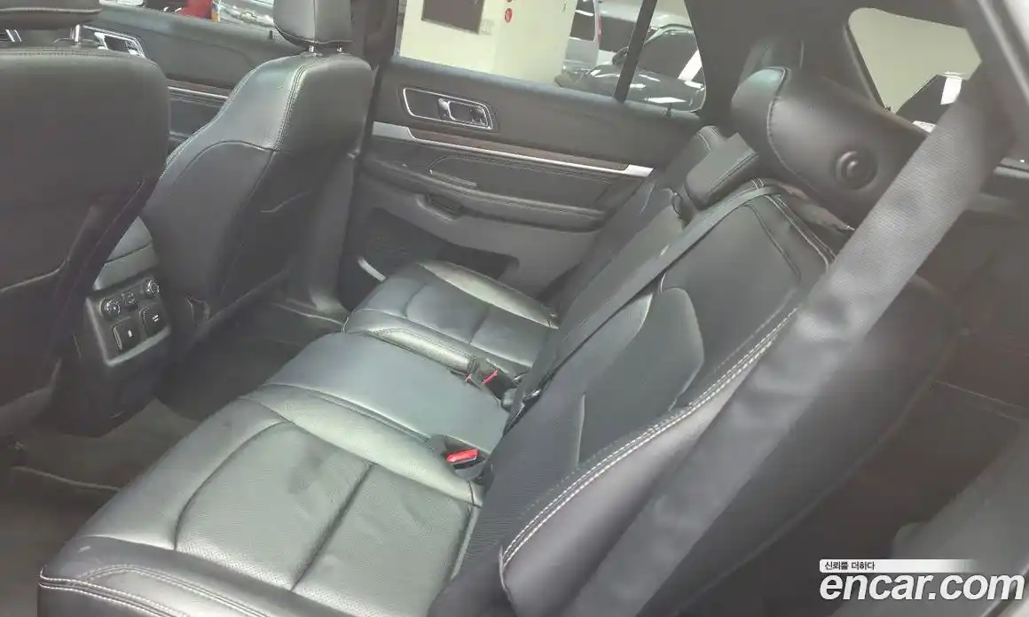 Ford Explorer 2019 2.3 Автомат в Москве № 255642, фото 17