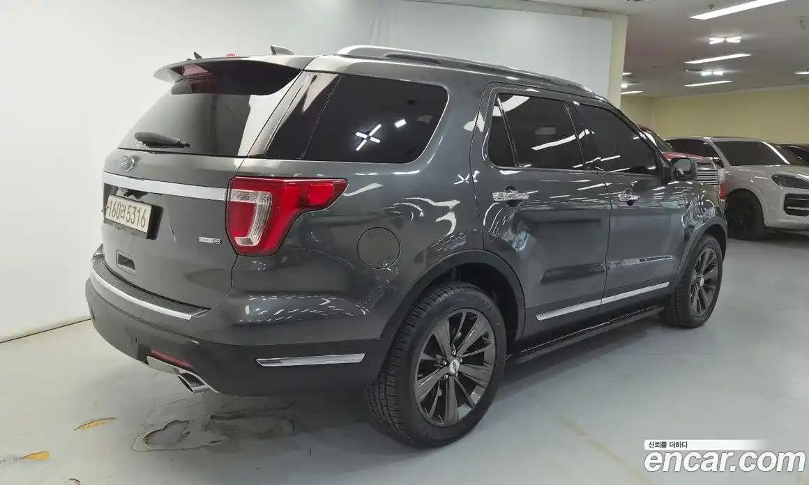 Ford Explorer 2019 2.3 Автомат в Москве № 255642, фото 3