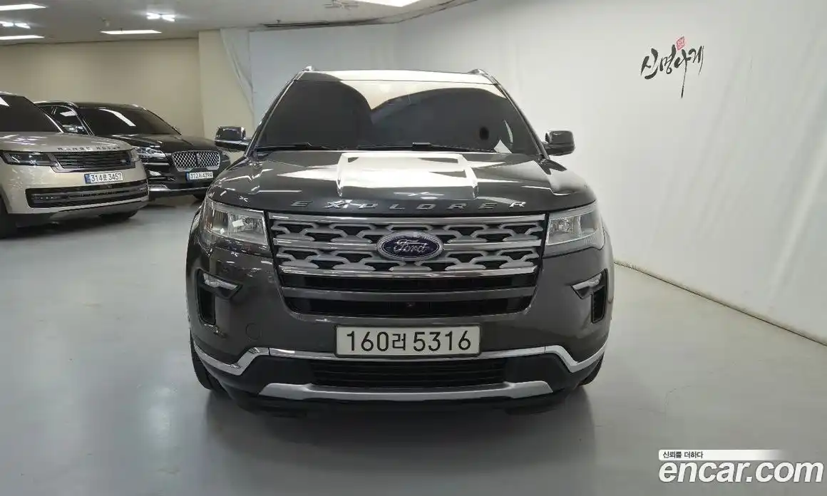 Ford Explorer 2019 2.3 Автомат в Москве № 255642, фото 4