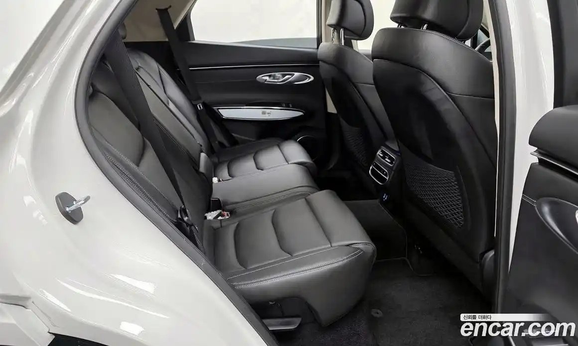 Genesis GV70 2023 2.5 Автомат в Москве № 26864, фото 14