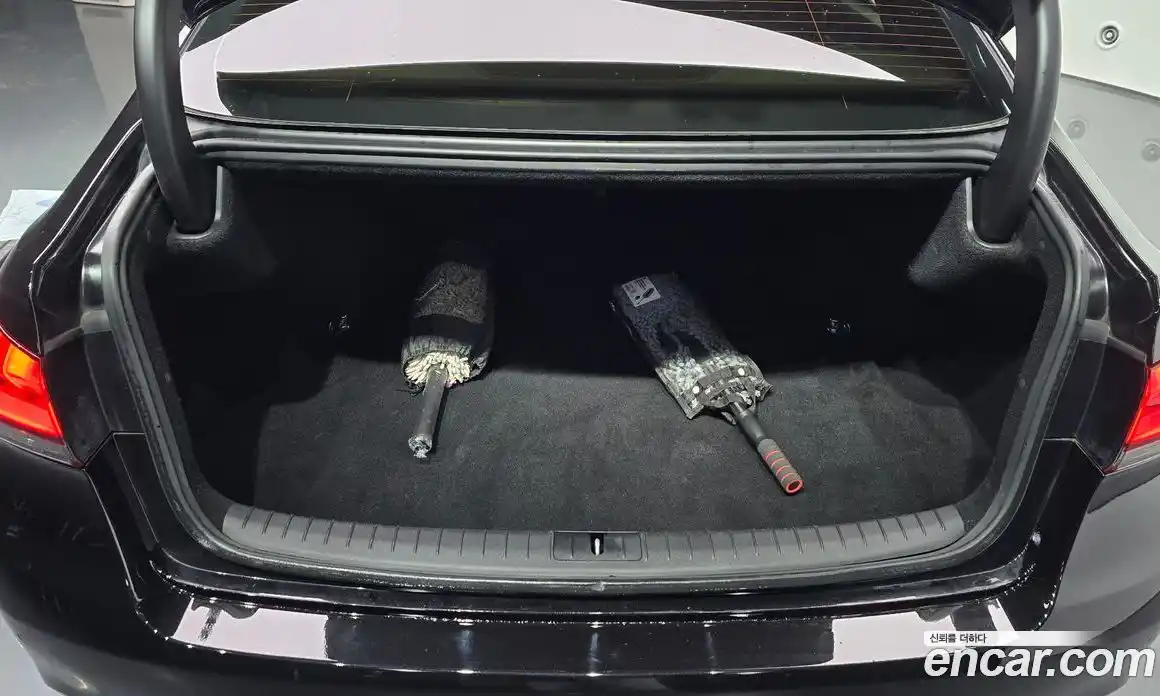 Genesis G80 2018 3.3 Автомат в Москве № 27670, фото 16