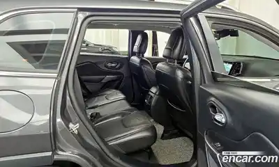 Jeep Cherokee 2020 2.4 Автомат в Москве № 278691, миниатюра 2