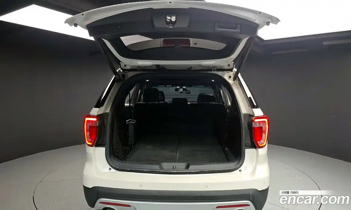 Ford Explorer 2017 2.3 Автомат в Москве № 281513, фото 17