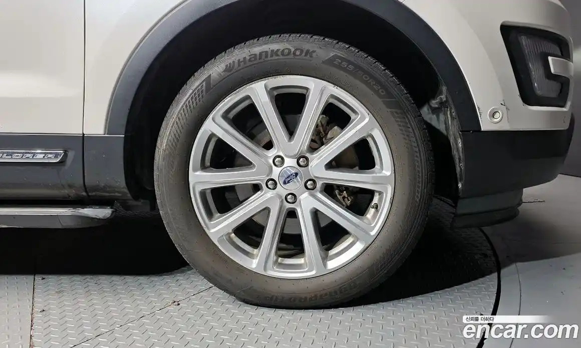 Ford Explorer 2017 2.3 Автомат в Москве № 281513, фото 6