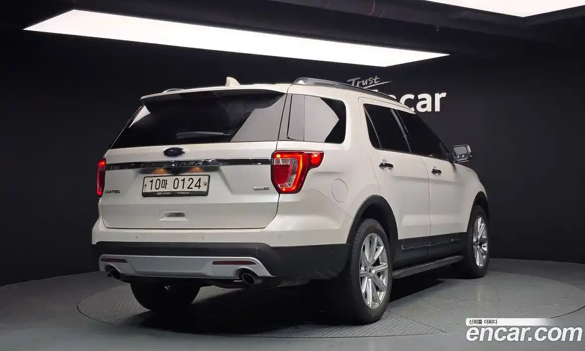 Ford Explorer 2017 2.3 Автомат в Москве № 281513, фото 9