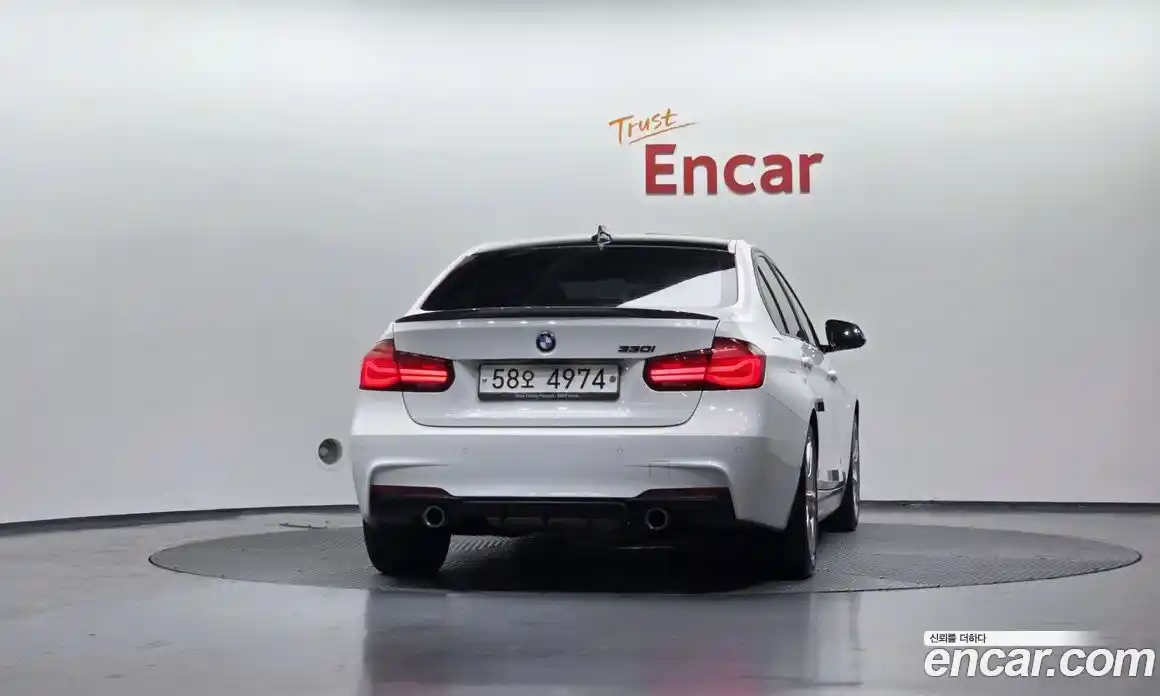 BMW 3-Series 2018 2.0 Автомат в Москве № 285386, фото 4