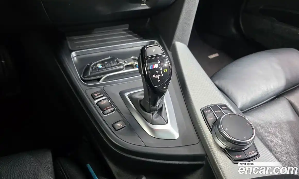 BMW 3-Series 2018 2.0 Автомат в Москве № 285386, фото 9