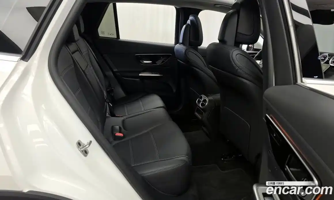 Mercedes-Benz GLC-Class 2025 2.0 Автомат в Москве № 286071, фото 12