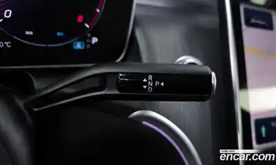 Mercedes-Benz GLC-Class 2025 2.0 Автомат в Москве № 286071, миниатюра 9