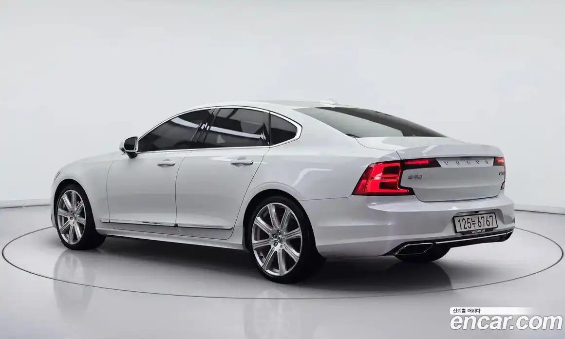 Volvo S90 2019 2.0 Автомат в Москве № 294015, фото 4