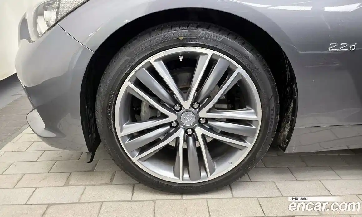 Infiniti Q50 2015 2.1 Автомат в Москве № 294966, фото 11