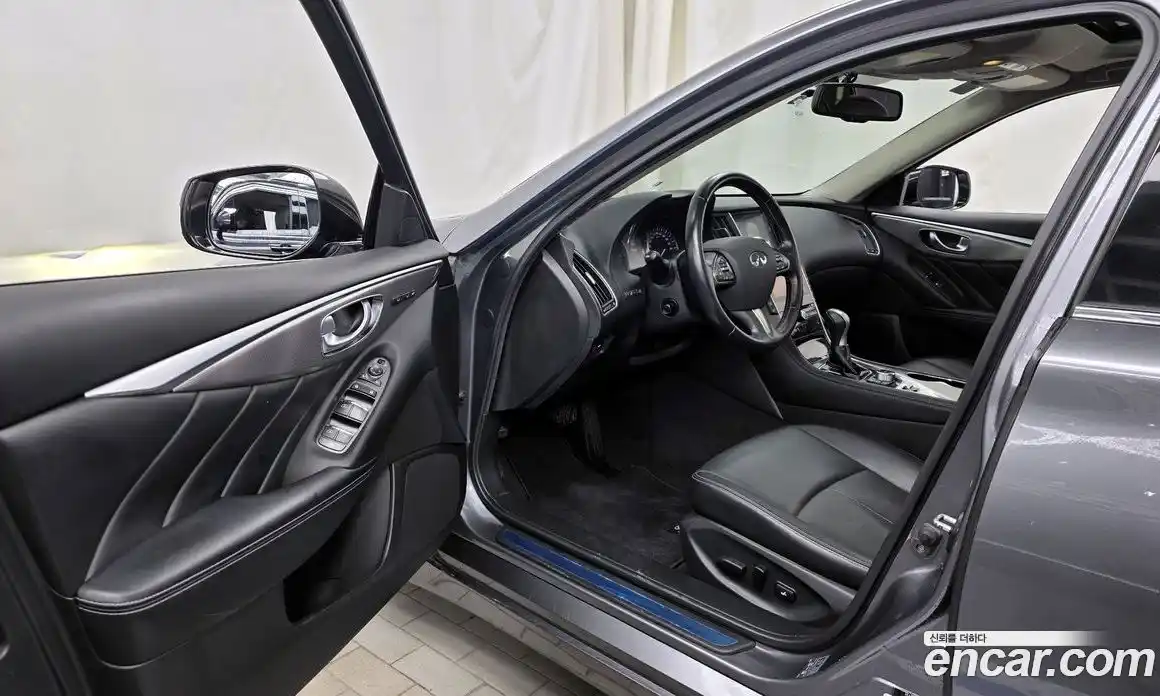 Infiniti Q50 2015 2.1 Автомат в Москве № 294966, фото 13