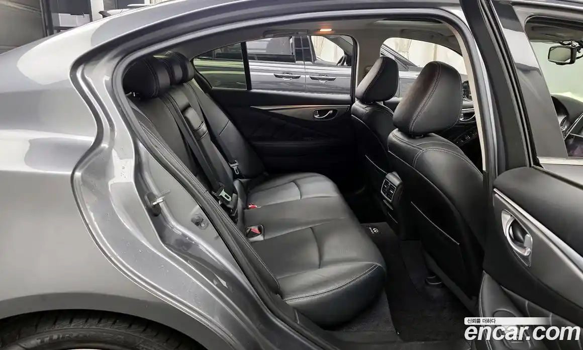 Infiniti Q50 2015 2.1 Автомат в Москве № 294966, фото 16