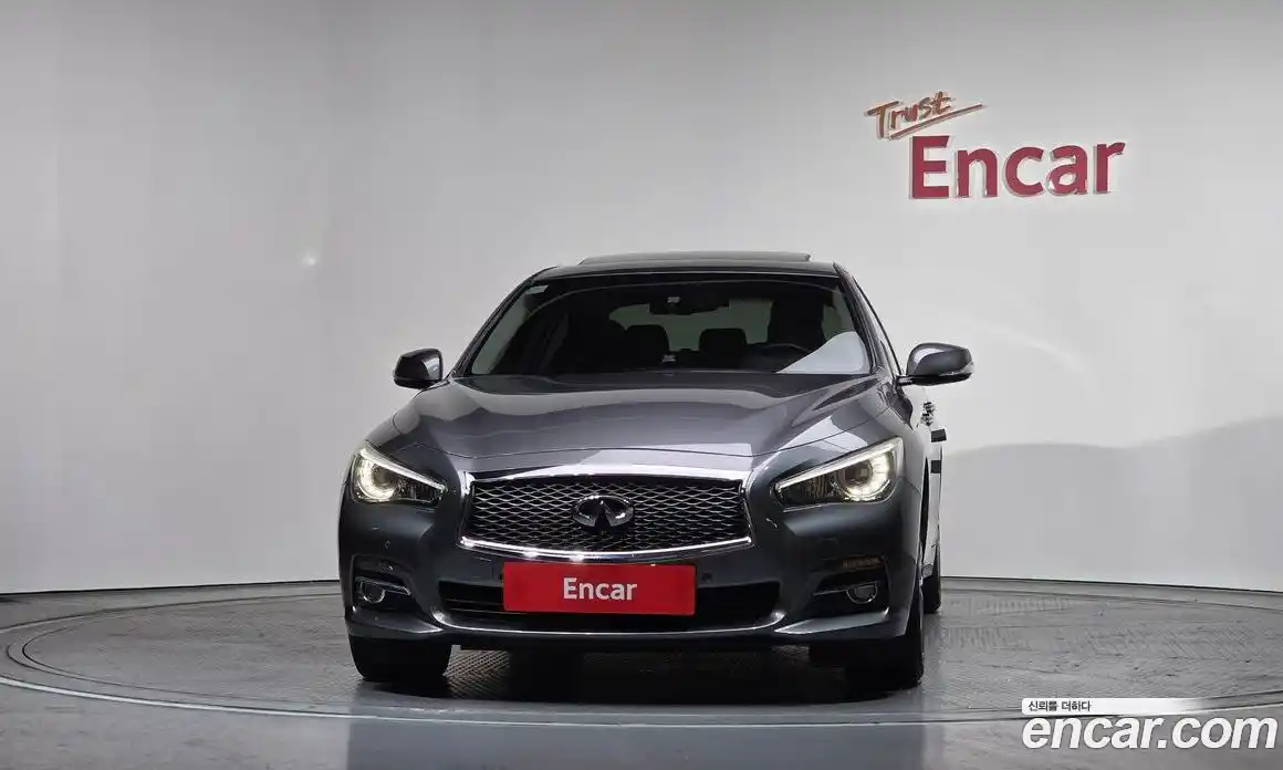 Infiniti Q50 2015 2.1 Автомат в Москве № 294966, фото 17