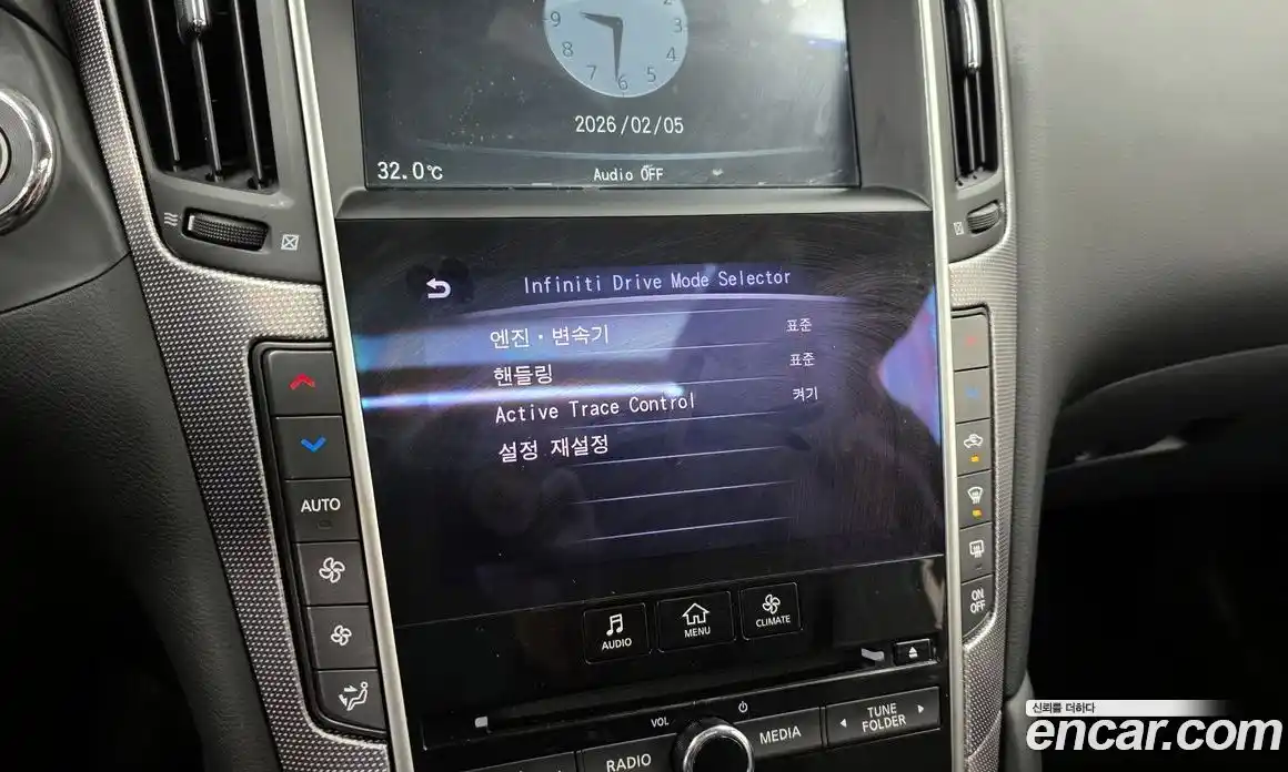 Infiniti Q50 2015 2.1 Автомат в Москве № 294966, фото 4