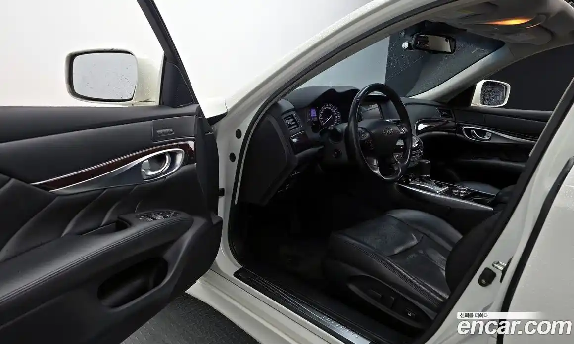 Infiniti M 2013 3.7 Автомат в Москве № 296048, фото 11