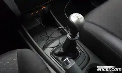 SsangYong Korando 2012 2.0 Механическая в Москве № 31304, миниатюра 5