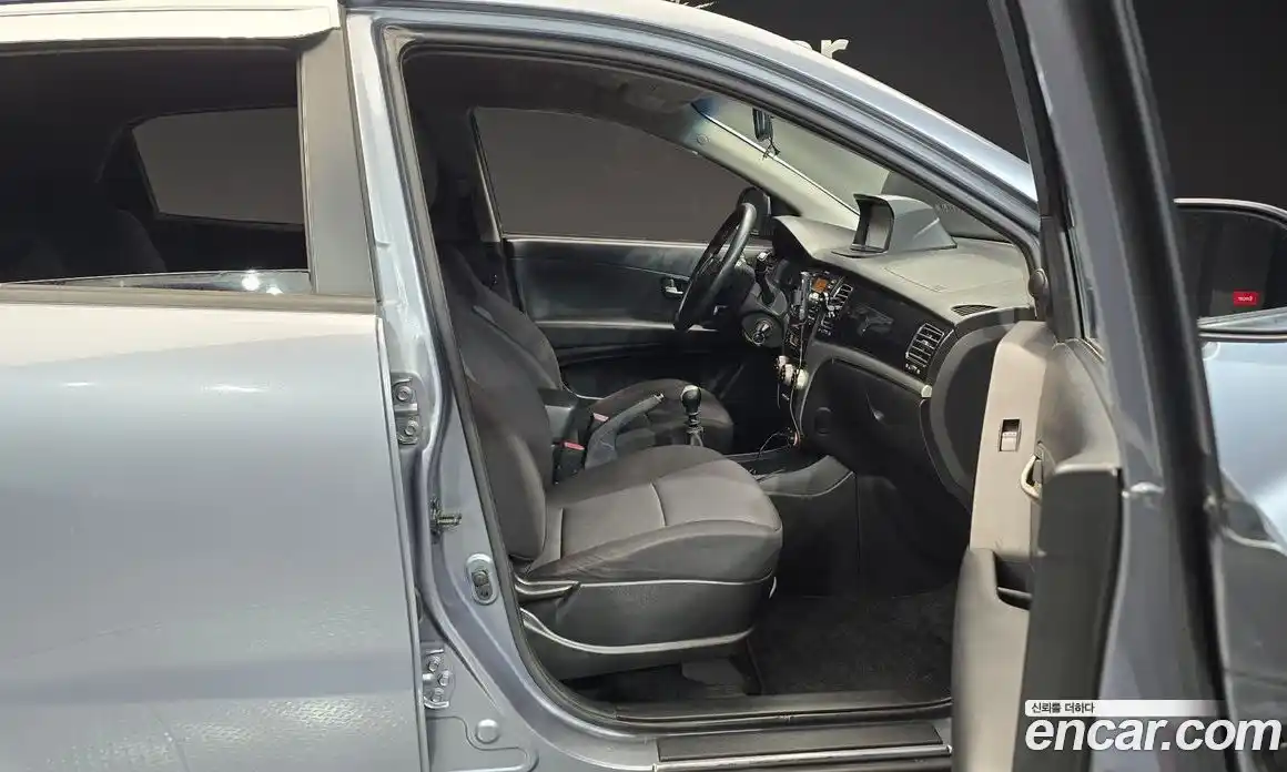 SsangYong Korando 2012 2.0 Механическая в Москве № 31304, фото 7