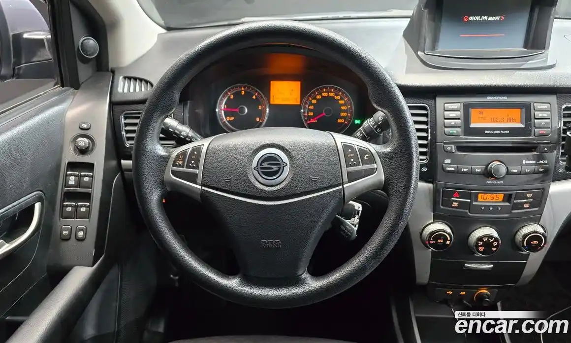 SsangYong Korando 2012 2.0 Механическая в Москве № 31304, фото 8