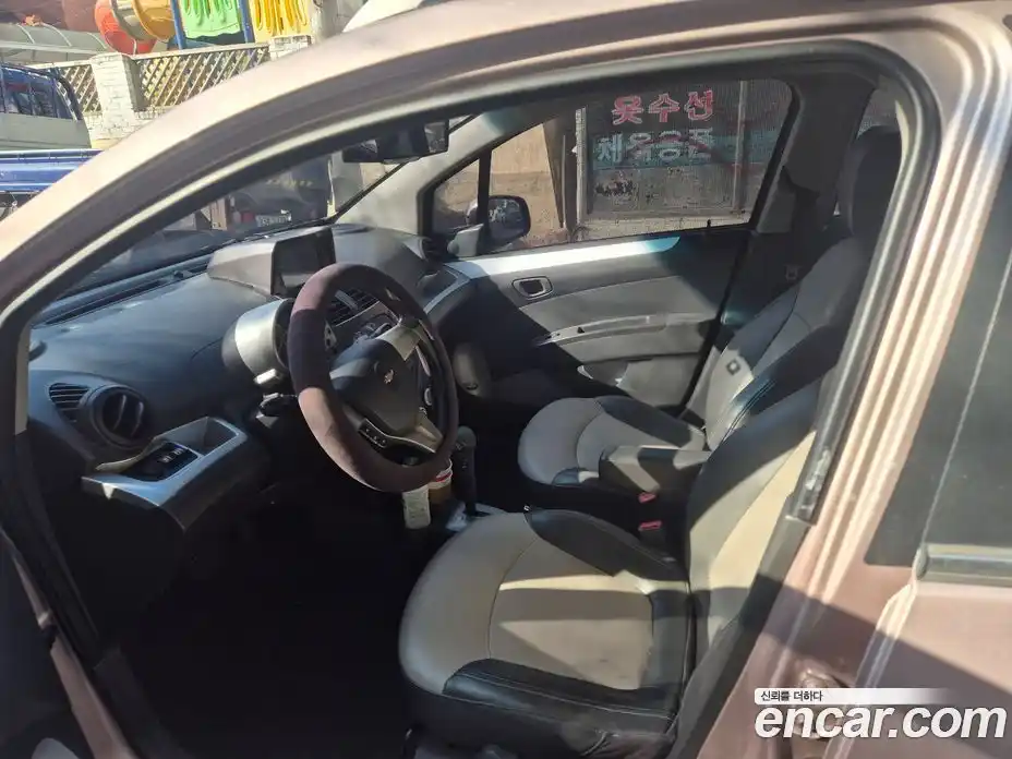 Chevrolet Spark 2012 1.0 Автомат в Москве № 315759, фото 9