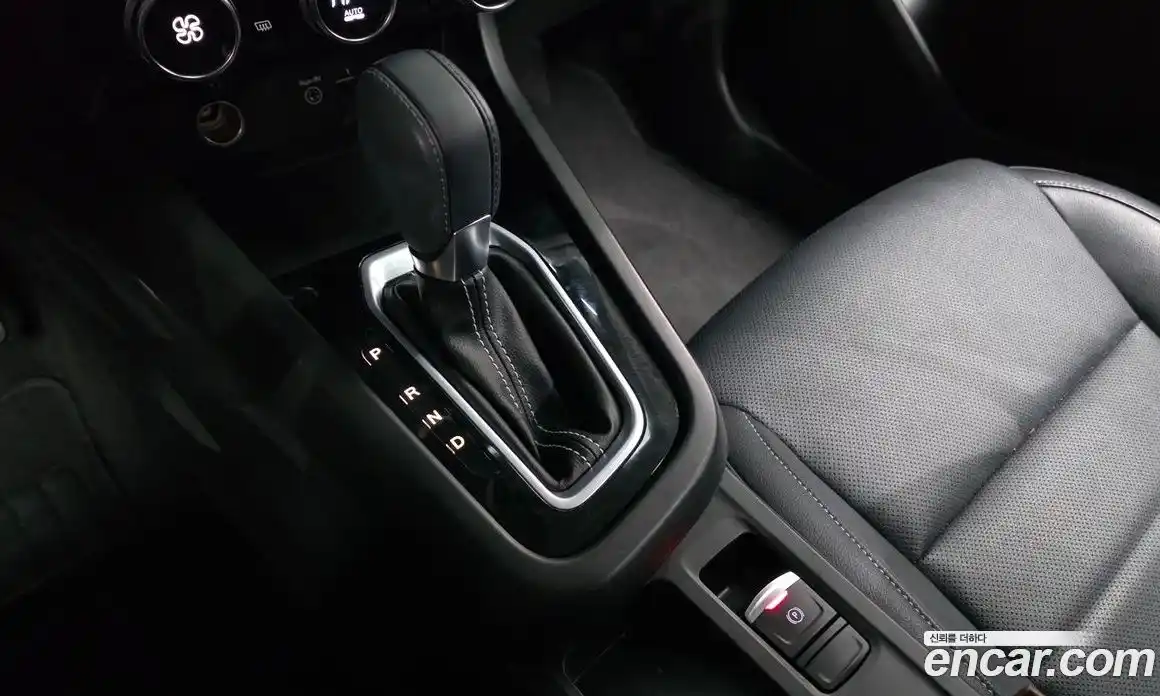 Renault XM3 2023 1.6 Автомат в Москве № 328337, фото 9