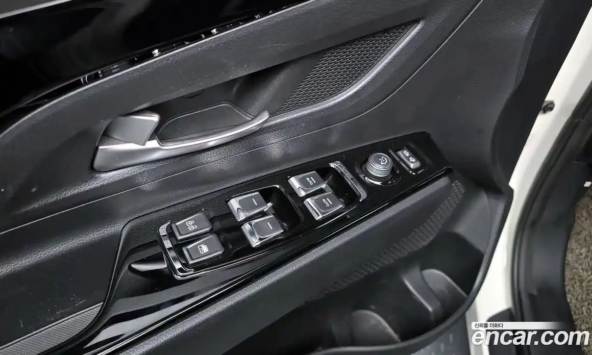 SsangYong Korando 2022 1.5 Автомат в Москве № 33099, фото 1