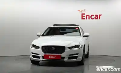 Jaguar XE 2019 2.0 Автомат в Москве № 335813, миниатюра 3