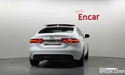 Jaguar XE 2019 2.0 Автомат в Москве № 335813, миниатюра 5