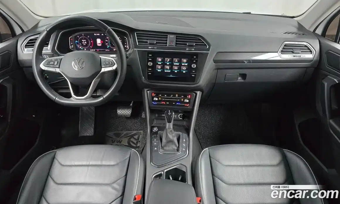 Volkswagen Tiguan 2021 2.0 Автомат в Москве № 358067, фото 7