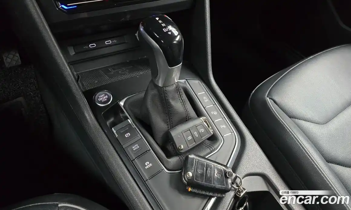 Volkswagen Tiguan 2021 2.0 Автомат в Москве № 358067, фото 9