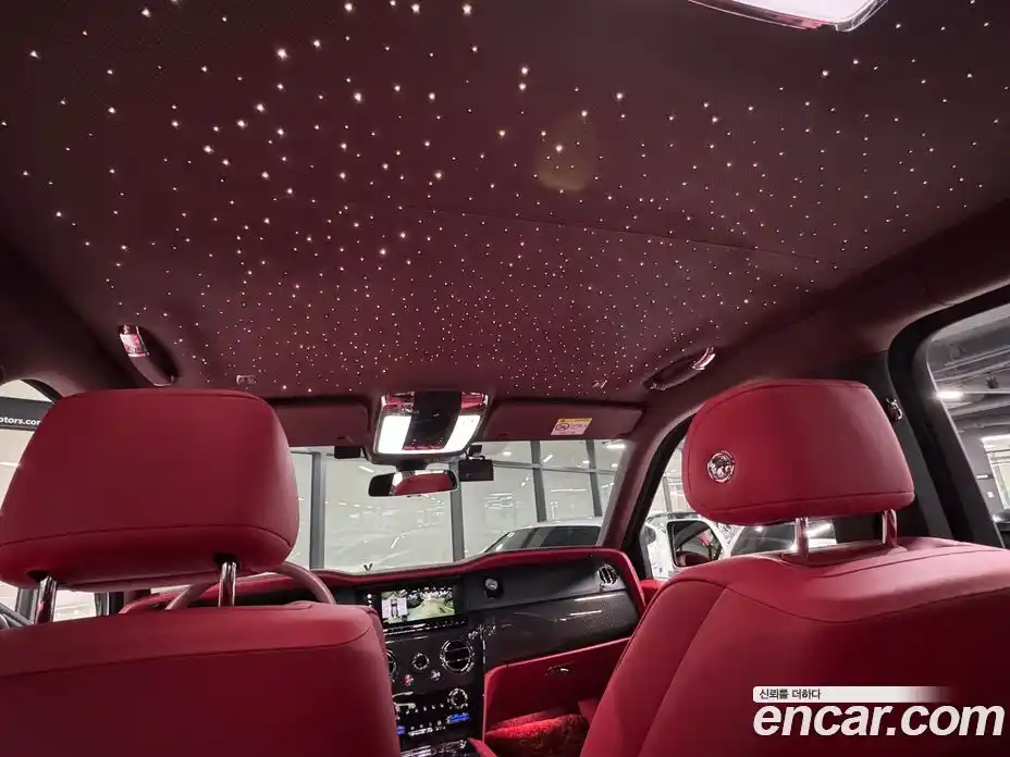 Rolls-Royce Cullinan 2023 6.7 Автомат в Москве № 368393, фото 14