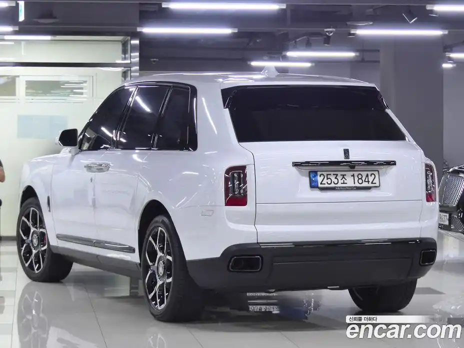 Rolls-Royce Cullinan 2023 6.7 Автомат в Москве № 368393, фото 3