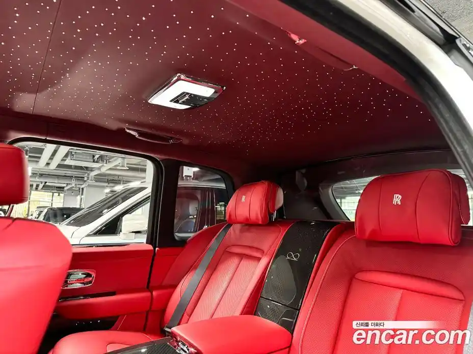 Rolls-Royce Cullinan 2023 6.7 Автомат в Москве № 368393, фото 8