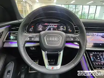 Audi Q8 2022 3.0 Автомат в Москве № 373484, миниатюра 12