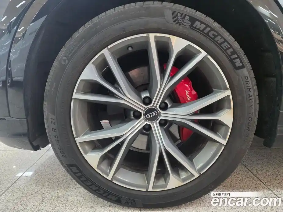 Audi Q8 2022 3.0 Автомат в Москве № 373484, фото 5