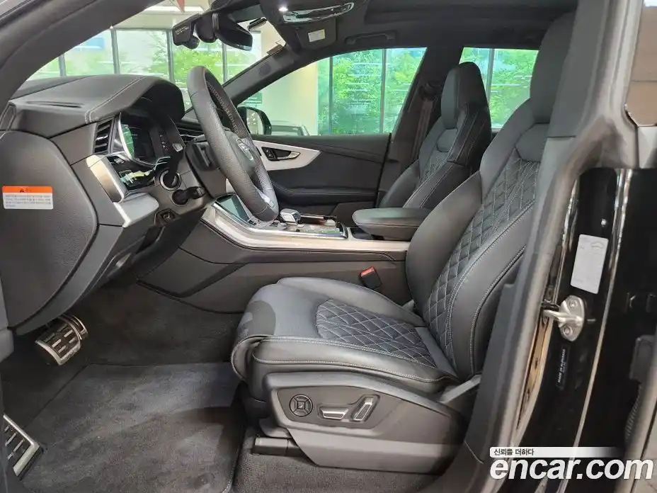 Audi Q8 2022 3.0 Автомат в Москве № 373484, фото 10