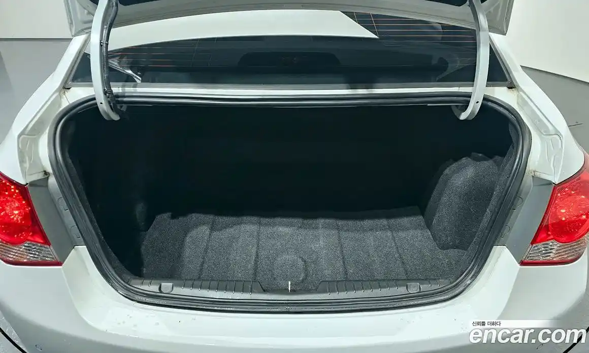 Chevrolet Cruze 2014 1.8 Автомат в Москве № 37712, фото 17