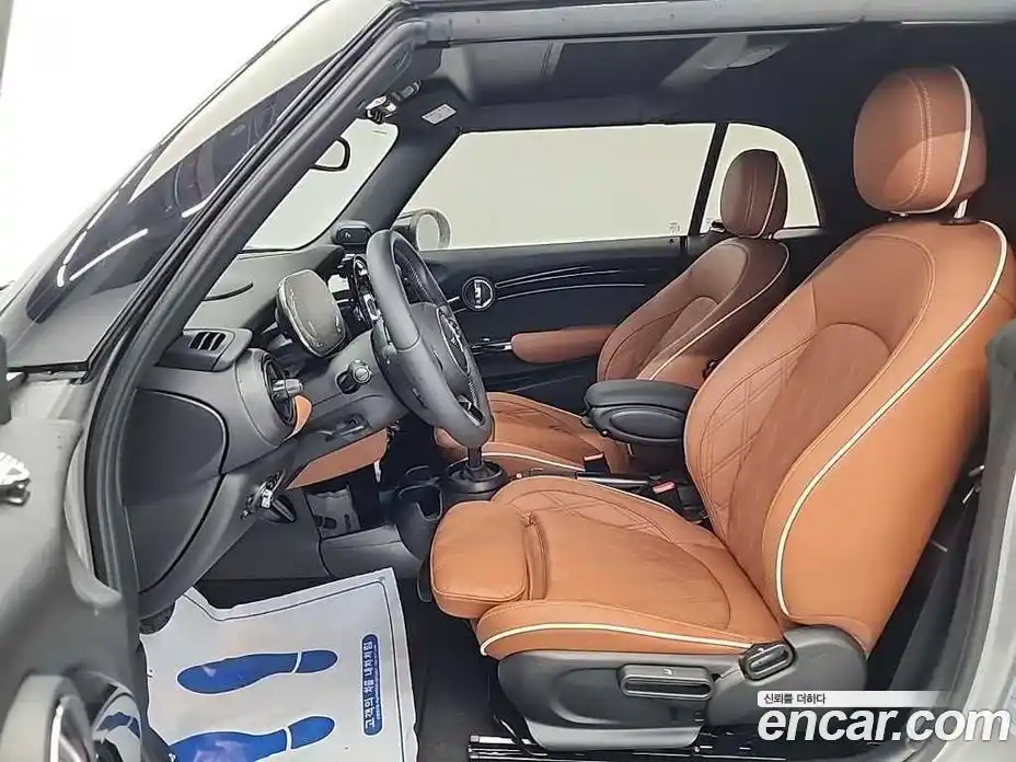 Mini Cooper Convertible 2024 2.0 Автомат в Москве № 381246, фото 12