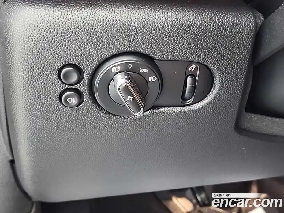 Mini Cooper Convertible 2024 2.0 Автомат в Москве № 381246, фото 9