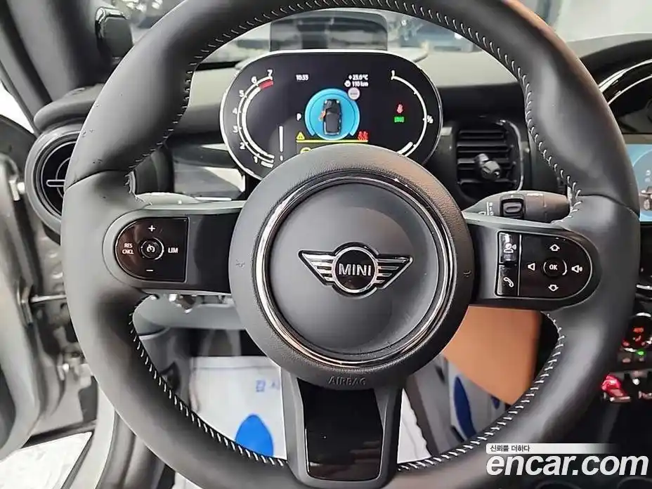 Mini Cooper Convertible 2024 2.0 Автомат в Москве № 381246, фото 10