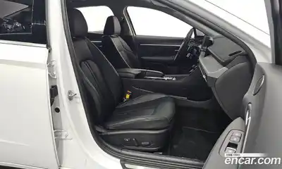 Hyundai Sonata 2024 1.6 Автомат в Москве № 381724, миниатюра 10