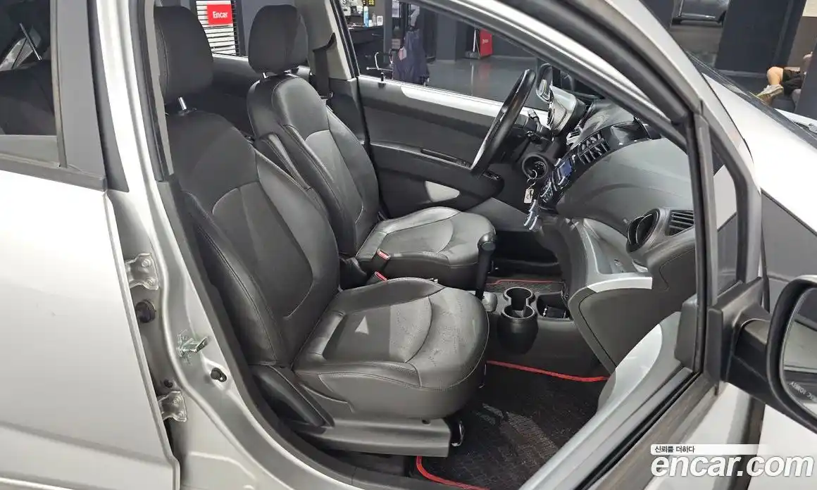 Chevrolet Spark 2014 1.0 Автомат в Москве № 38246, фото 3