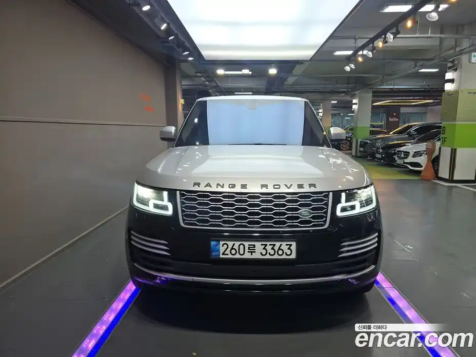 Land Rover Range-Rover 2017 5.0 Автомат в Москве № 392331, фото 13