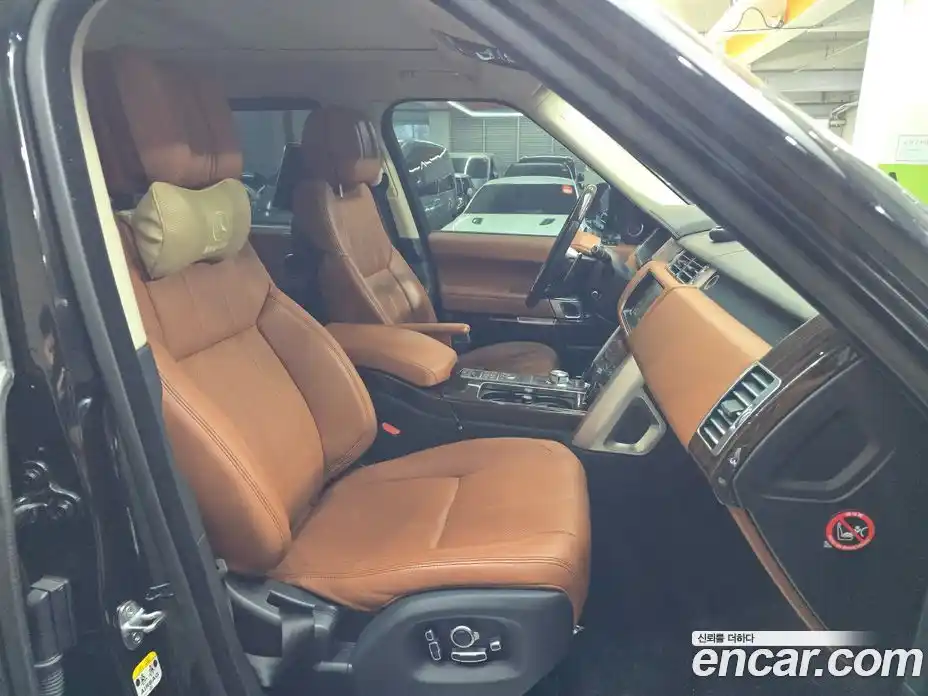 Land Rover Range-Rover 2017 5.0 Автомат в Москве № 392331, фото 17