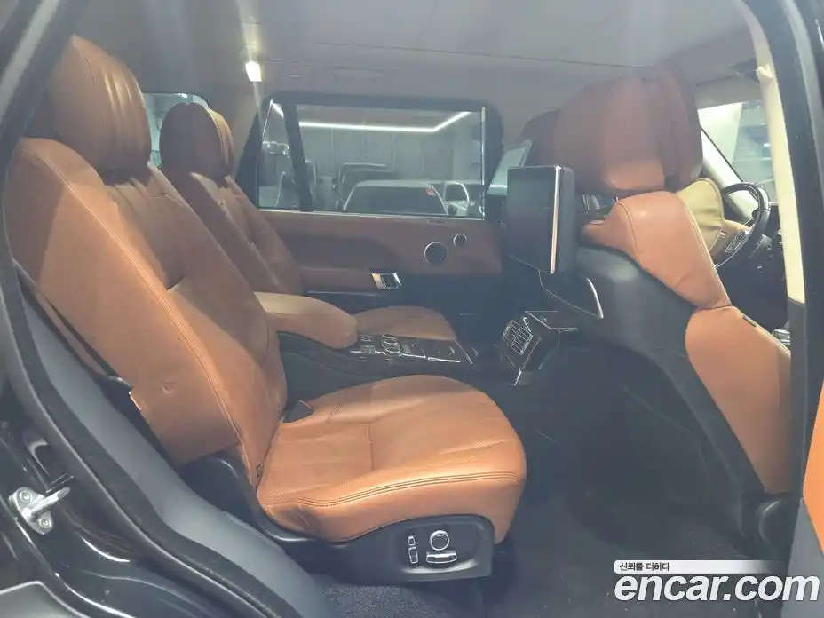 Land Rover Range-Rover 2017 5.0 Автомат в Москве № 392331, фото 18