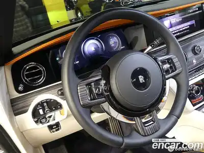 Rolls-Royce Spectre 2024 0.3 Автомат в Москве № 407316, миниатюра 11