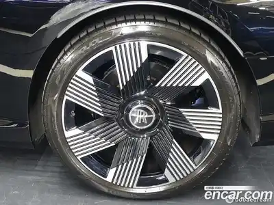 Rolls-Royce Spectre 2024 0.3 Автомат в Москве № 407316, миниатюра 9