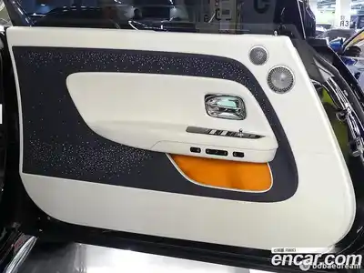 Rolls-Royce Spectre 2024 0.3 Автомат в Москве № 407316, миниатюра 10